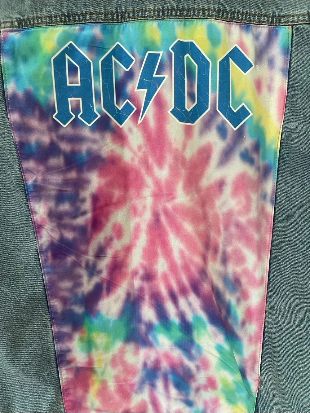 AC/DC light blue